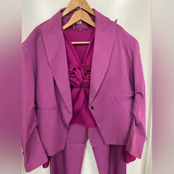 FUSHIA LONG SLEEVE TOP W/OVERSIZED BLAZER & WIDEL LEG PANTS 3PC. SET - Picture 3 of 4